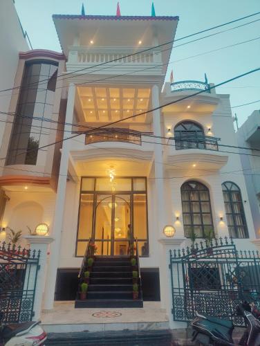 HOTEL RAJ PALACE  in Cantonment