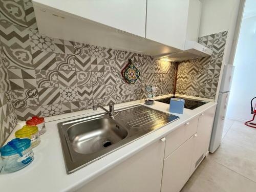 One-Bedroom Apartment image 10