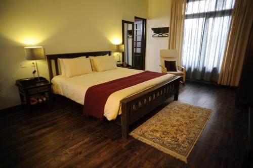 Maomaocool Traveling with Hotel Santa