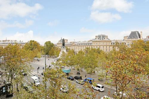 Spacious home in Paris-Republique