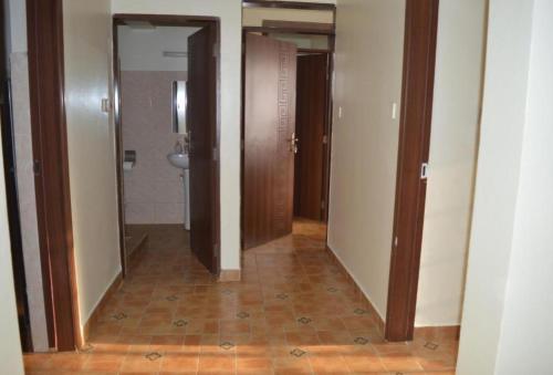 Baño, Day Time Only Apt -Stay at KES 2000 in Ruiru in Ruiru