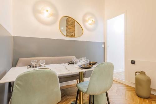 Charming Apartment 2BR/6P - Gare de l'Est - image 7