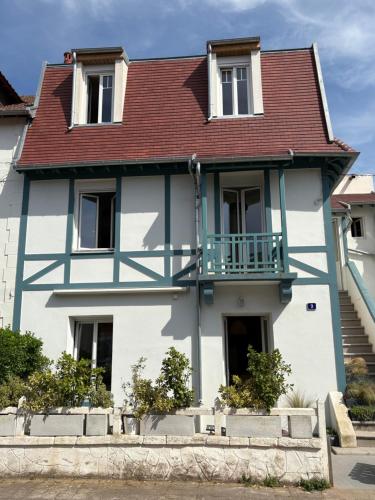 Magnifique maison au bord de la mer
