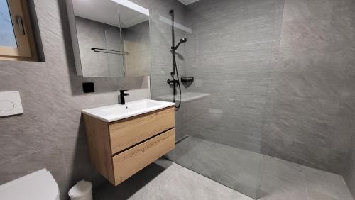 Lauchernalp - Neue Ferienwohnung ENYA in Wiler (Lotschen)