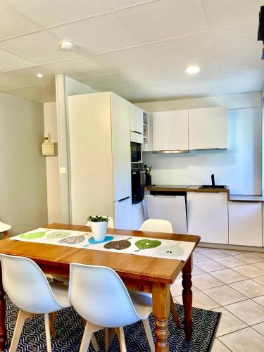 4 Châteaux Lastours 3 Star 3 bed bel appartement familial Quertineux (4 Chateaux Lastours 3 Star 3 bed bel appartement familial Quertineux) in Salsigne