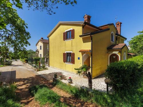 Apartment Apartmani Amaii-2 by Interhome in Karigador