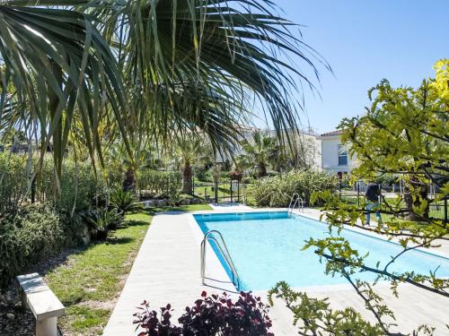 Apartment Les Terrasses d'Azur-1 by Interhome