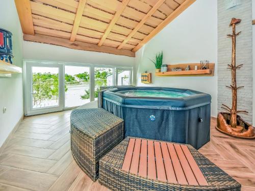 Holiday Home Iva & Lea by Interhome in Vidovac