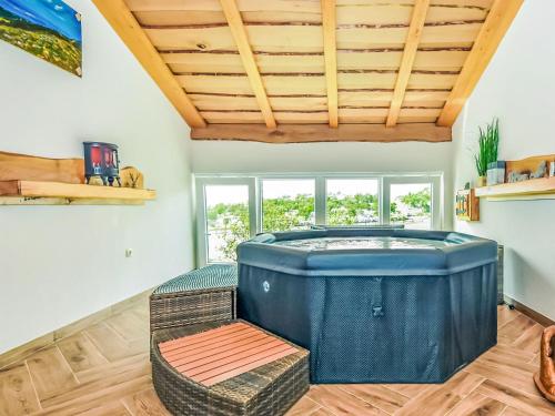 Holiday Home Iva & Lea by Interhome in Vidovac