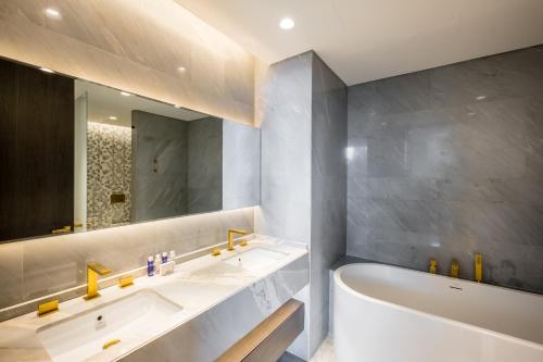 FIVE Palm Jumeirah Residences - Mint Stay, Dubaj (fotografie 4)