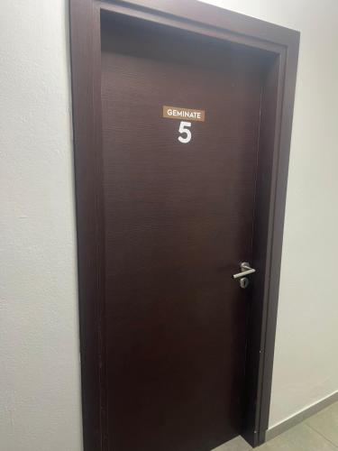 Centrally Located Private Rooms Room Type - Double Room