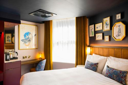 Executive Double Room  image 5