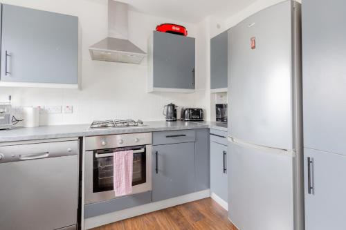 Bright 2 Bed Flat in Lambeth With Balcony - image 13