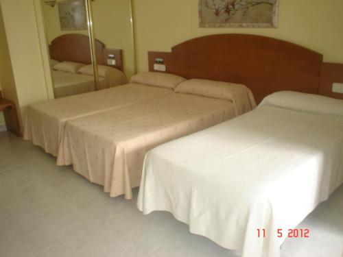 Triple Room (3 Adults)