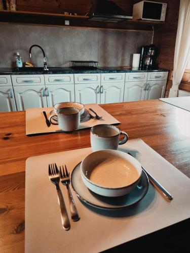 Kitchen, Kangru Holiday Home in Mandjala