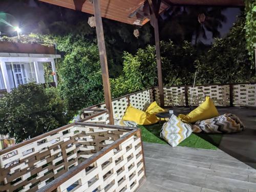 Sarasutha pool and villa in Lingsar