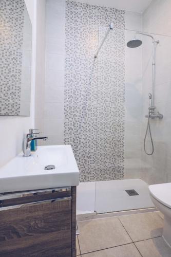 2BR in the Zoko contemporary and convenient, Gibraltar (photo 8)