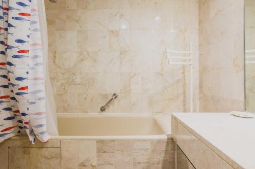 Charming Apartment - 1BD 2P - Foch Arc de Triomphe - image 11