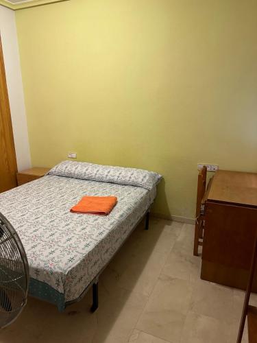 Economic private room in center of Granada, Granada (photo 3)