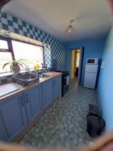 Granny's cottage, a lovely lakeside cottage in Lough Eske