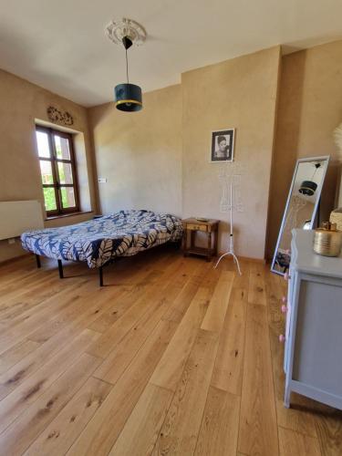 2 CHAMBRES DANS MAISON EN PIERRE ATYPIQUe in Champagne-sur-Vingeanne