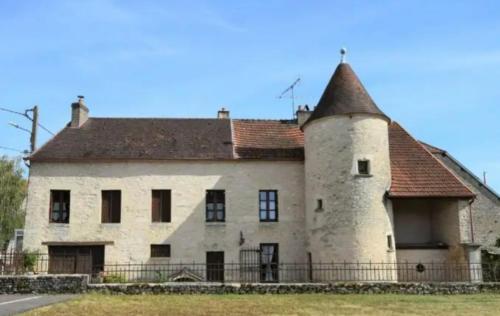 2 CHAMBRES DANS MAISON EN PIERRE ATYPIQUe in Champagne-sur-Vingeanne