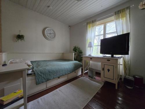 Private room in a 250 years old house in Toivola