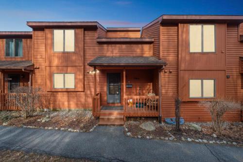 Echo 7 Building D - Retreat with Mountain Views