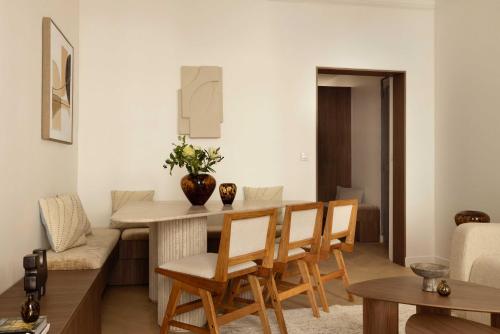 Elegant apartment - 2BR- 6P- Gare Saint Lazare - image 4