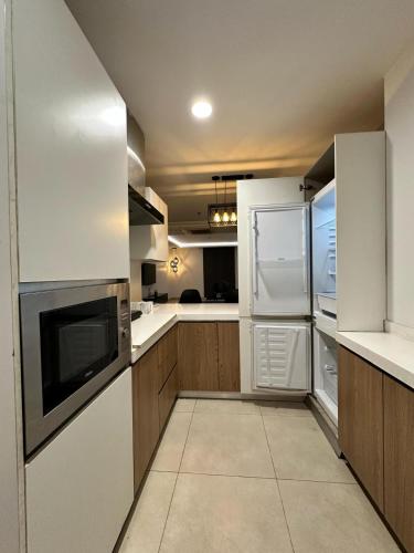 Two-Bedroom Apartment with City View image 5