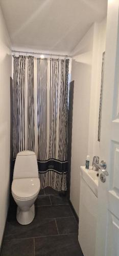 Bathroom, Cozy Villa in Rodby