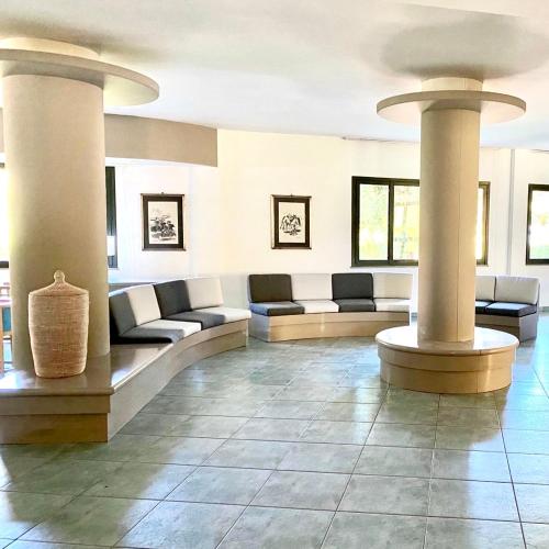 Előcsarnok, Horse Country Resort Congress & Spa - Hotel Ribot in Arborea