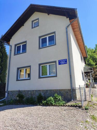 . Apartman Adna