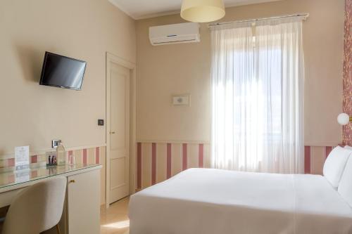 Parker Hotel - image 10