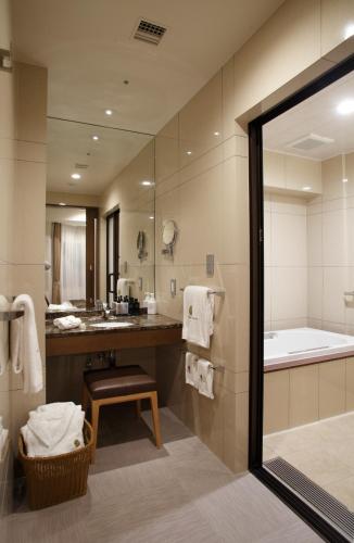 Noboribetsu Grand Hotel Room Type - Superior Hollywood Twin Room - Non-Smoking