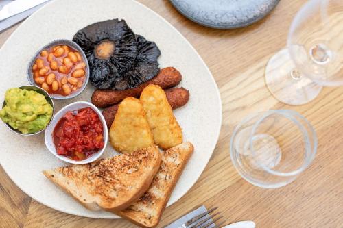 The Boot Inn - image 4