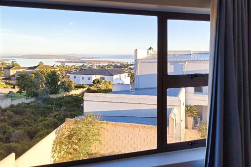 Sa-Ais, Langebaan, 6-sleeper, Langebaan