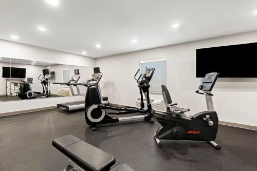 . Holiday Inn Express & Suites George - Quincy South by IHG