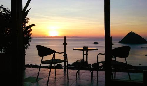 balkon/terras, Sunset Hill Hotel near Komodo Airport