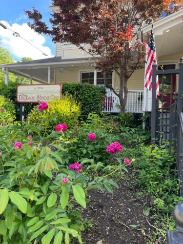 Dickson Street Inn – Fayetteville, AR
