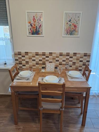 Liliom Apartman in Dombovar