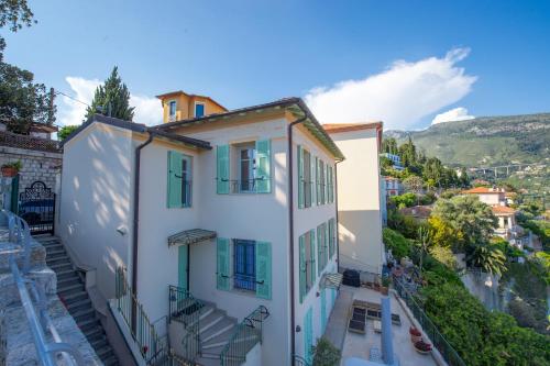 Exterior view, MAISON GARAVAN - Somptueux 2 pieces - Vue Mer - Menton in Menton