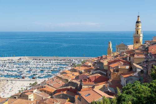Beach, MAISON GARAVAN - Somptueux 2 pieces - Vue Mer - Menton in Menton