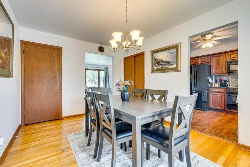 11 Mi to Dtwn Columbus Family Home with Fire Pit! in เวิร์ธิงตัน