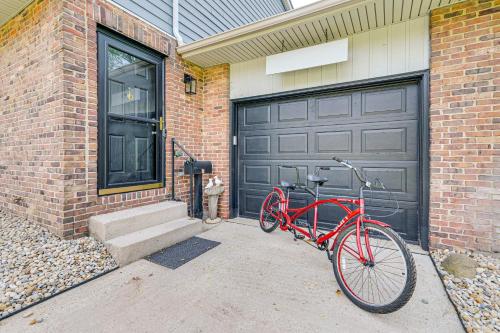 11 Mi to Dtwn Columbus Family Home with Fire Pit! in เวิร์ธิงตัน