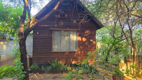 Mokolodi Conservancy Chalets - image 4