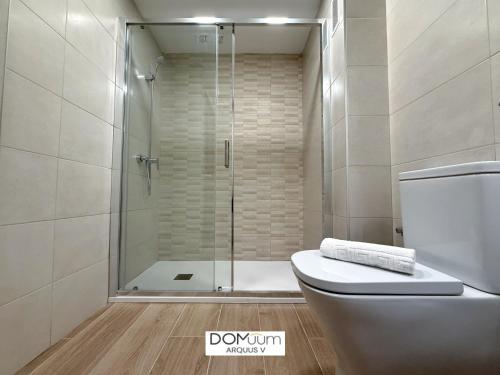 One-Bedroom Apartment image 2