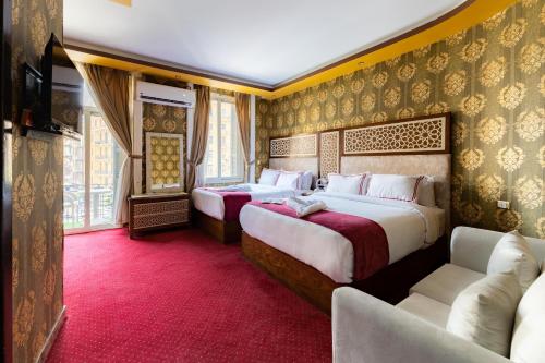 Deluxe Quadruple Room image 1