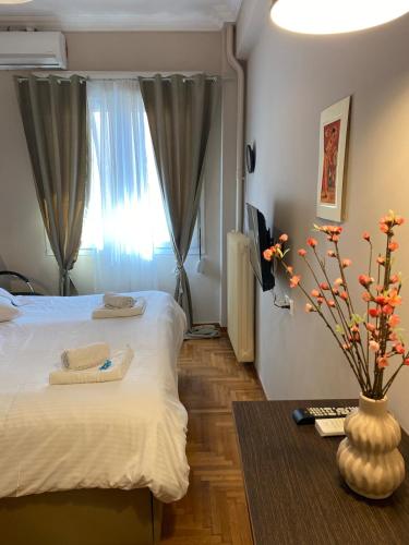 Elegant Hermes Suite in Athens, by Acropolin, Athens (photo 8)