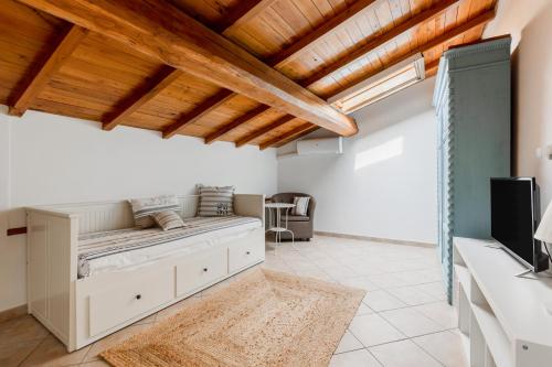 GuestHost - Elegant Three-Level Apartment, Viareggio (photo 4)